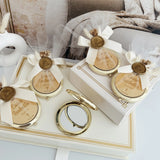 Espejo compacto dorado personalizado para primera comunión de Christina Espejo compacto dorado personalizado para primera comunión de Christina