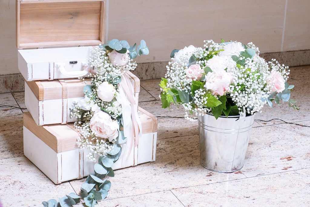 How to Create a Thoughtful Wedding Gift Box for the Happy Couple