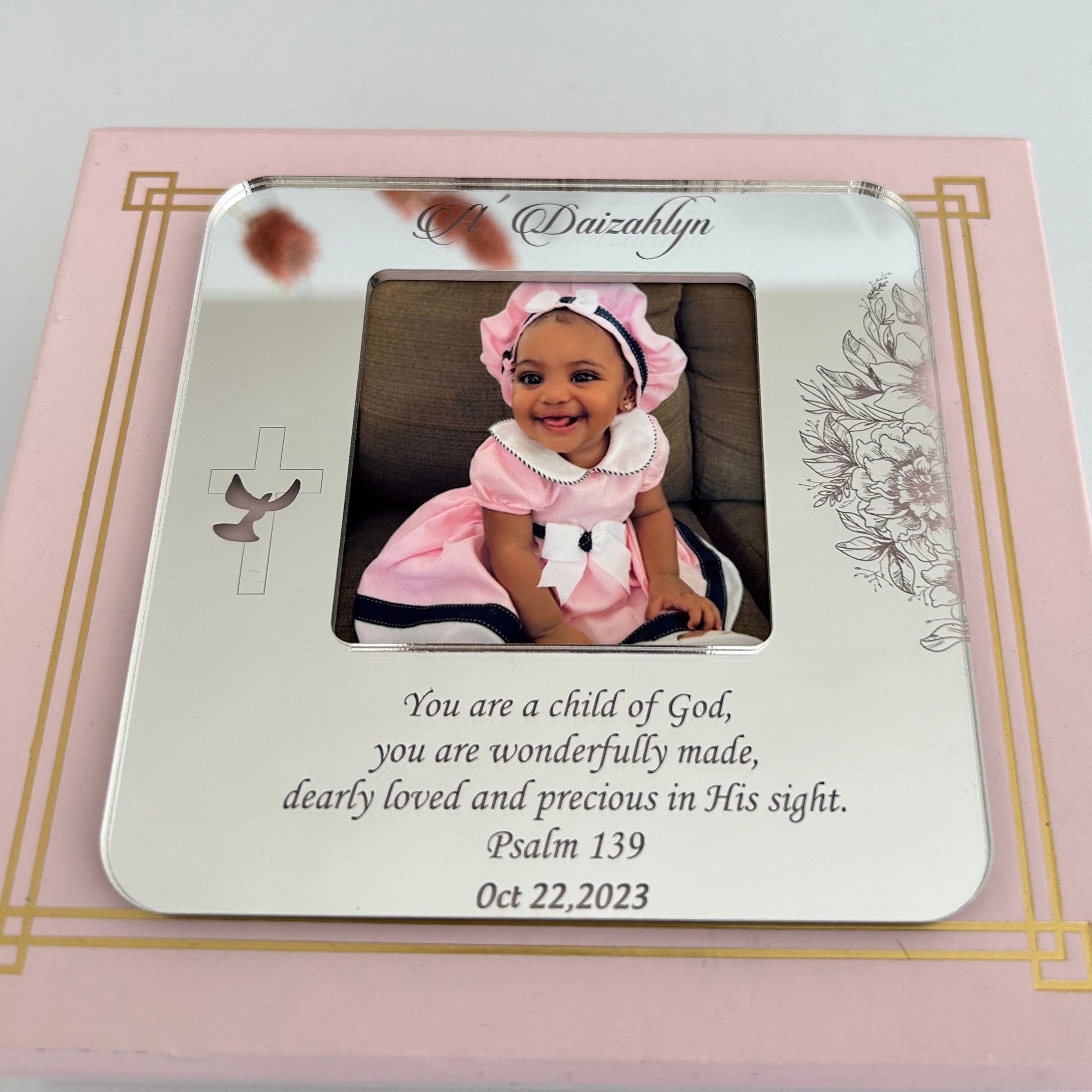 Personalisierter Taufspiegel Acrylrahmen mit Ständer Neu