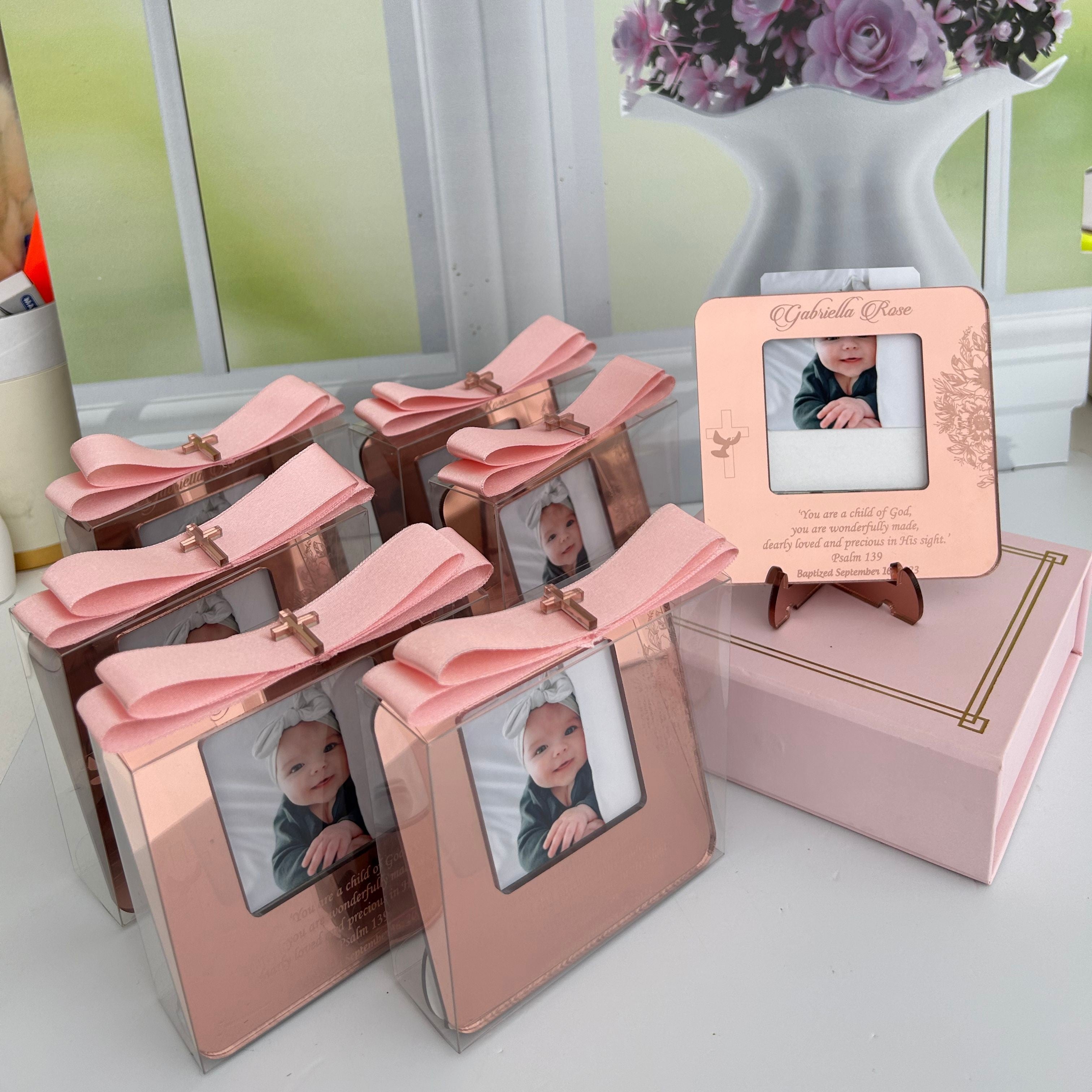 Personalisierter Taufspiegel Acrylrahmen mit Ständer Neu